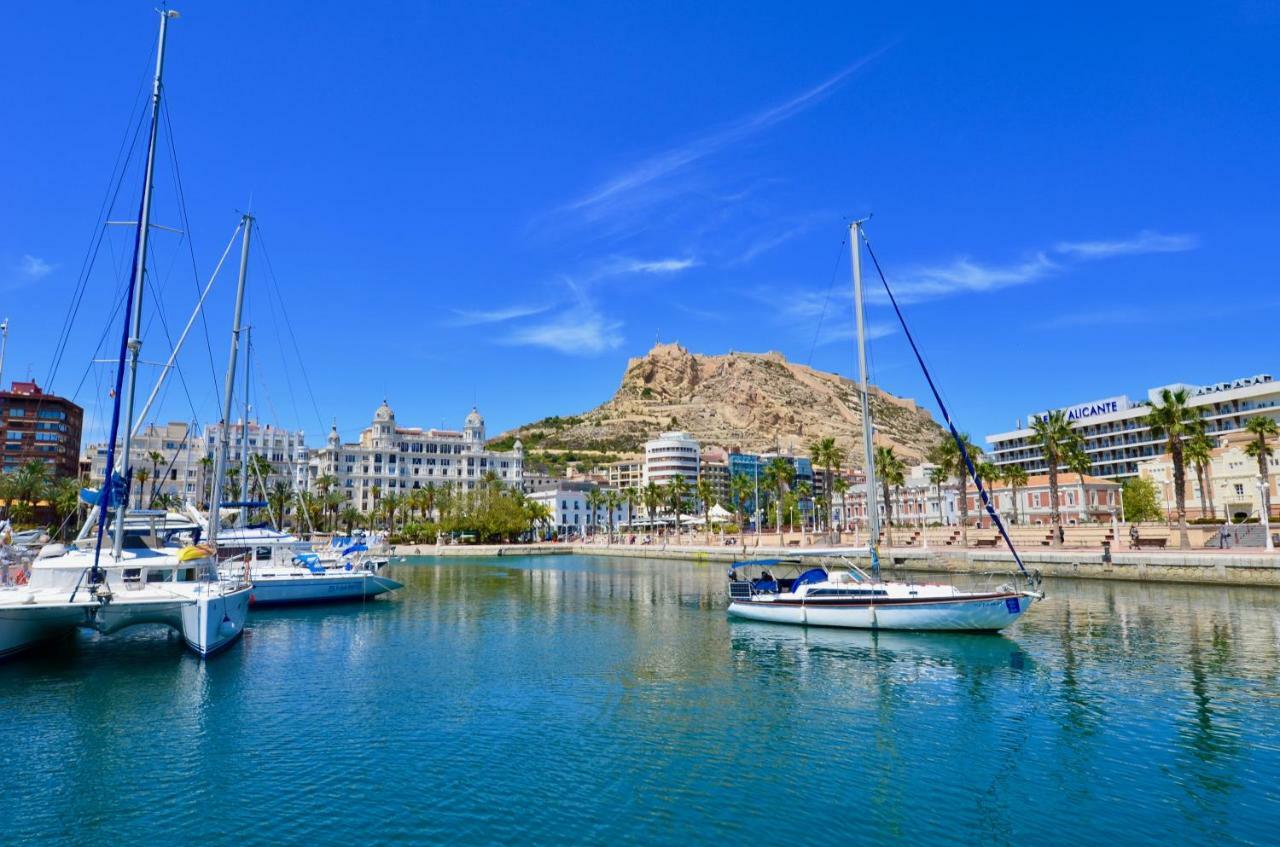 Playa Postiguet Penthouse Apartment Alicante Bagian luar foto